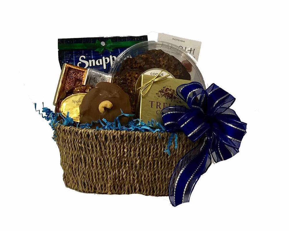 Chocolate Lovers Gift Basket - CandyFavorites