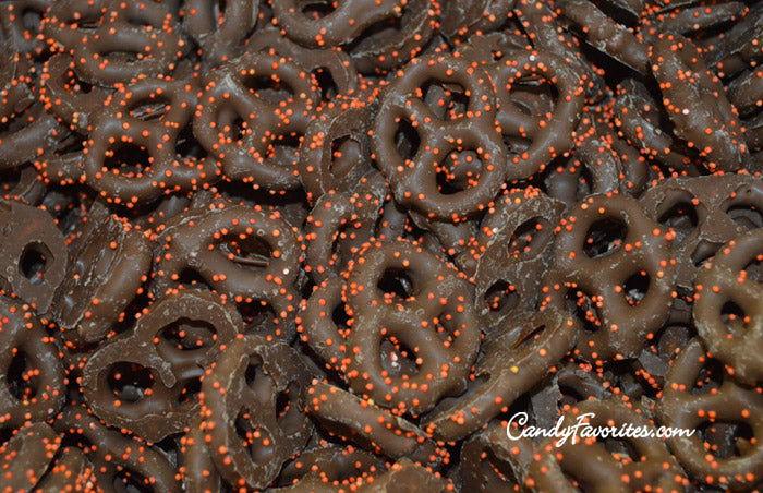 Halloween Chocolate Pretzels - CandyFavorites